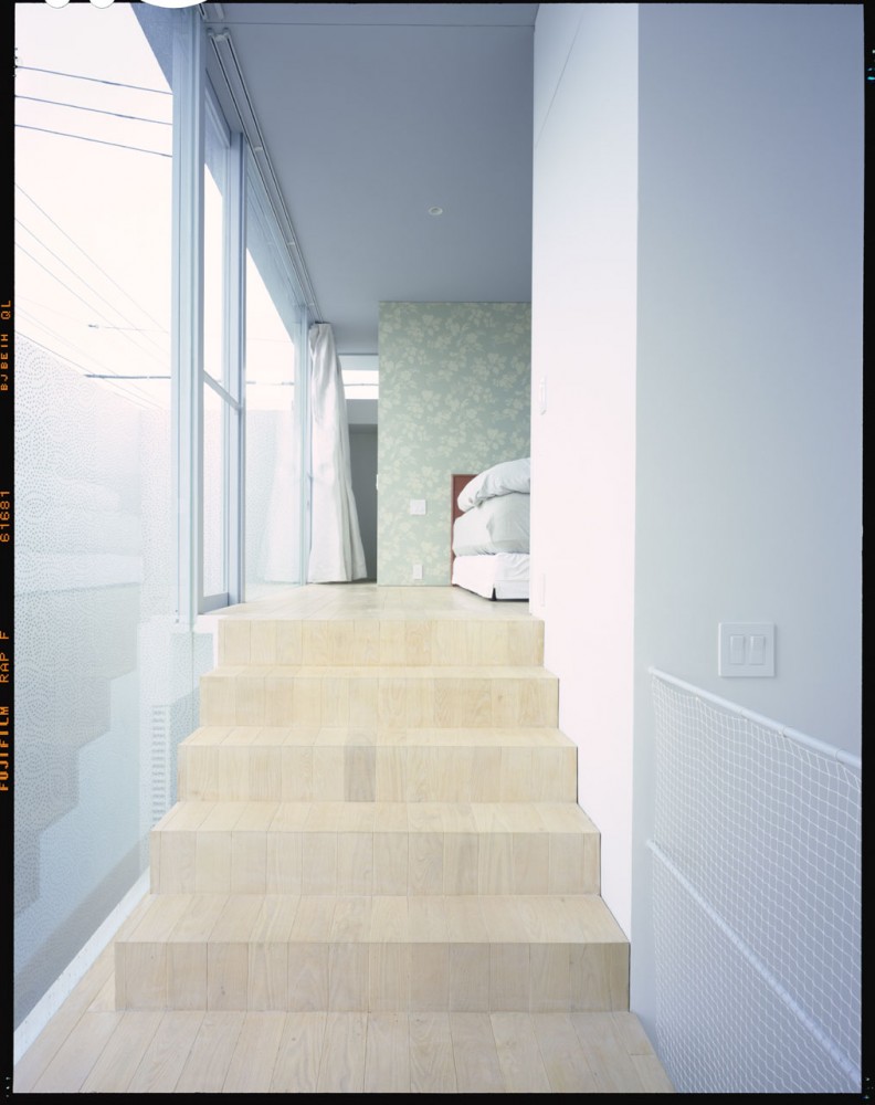Sakura - Mount Fuji Architects Studio © Ryota Atarashi