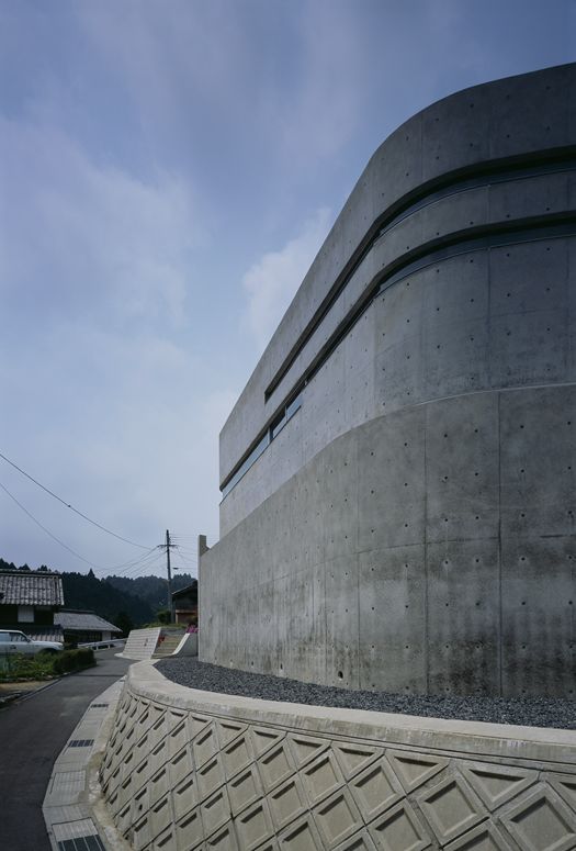 Horizontal House / EASTERN Design Office