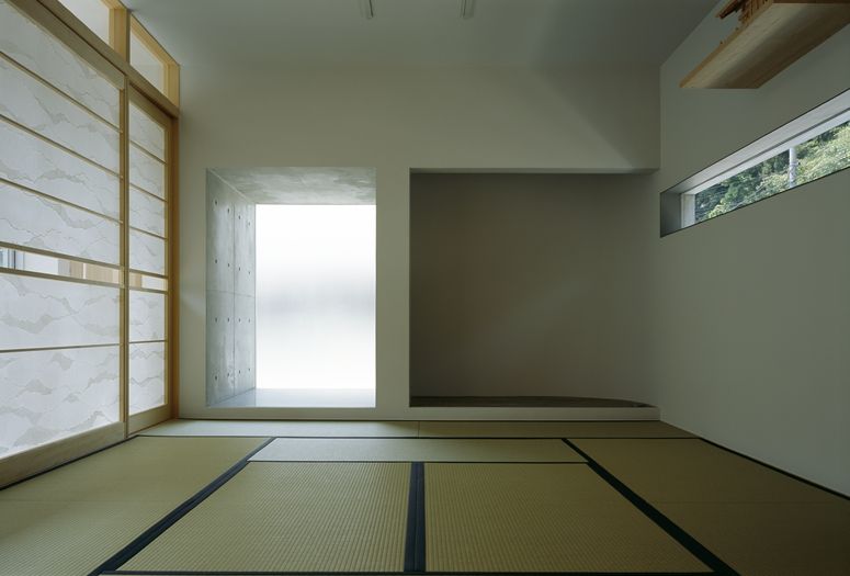 Horizontal House - EASTERN Design Office © Koichi Torimura
