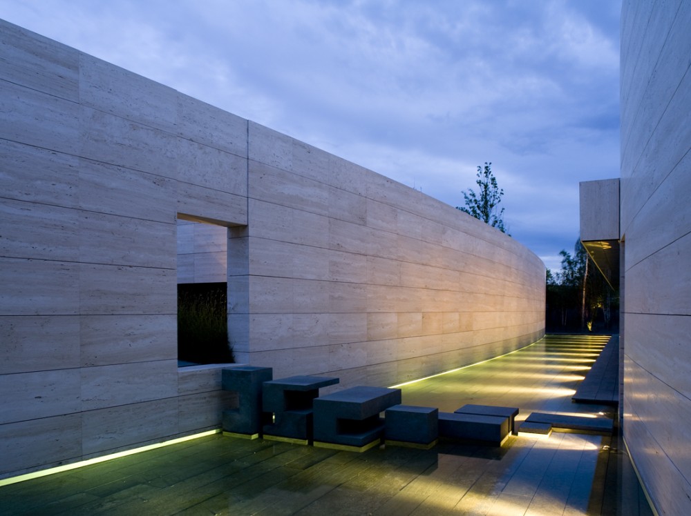 House in Somosaguas II / A-cero