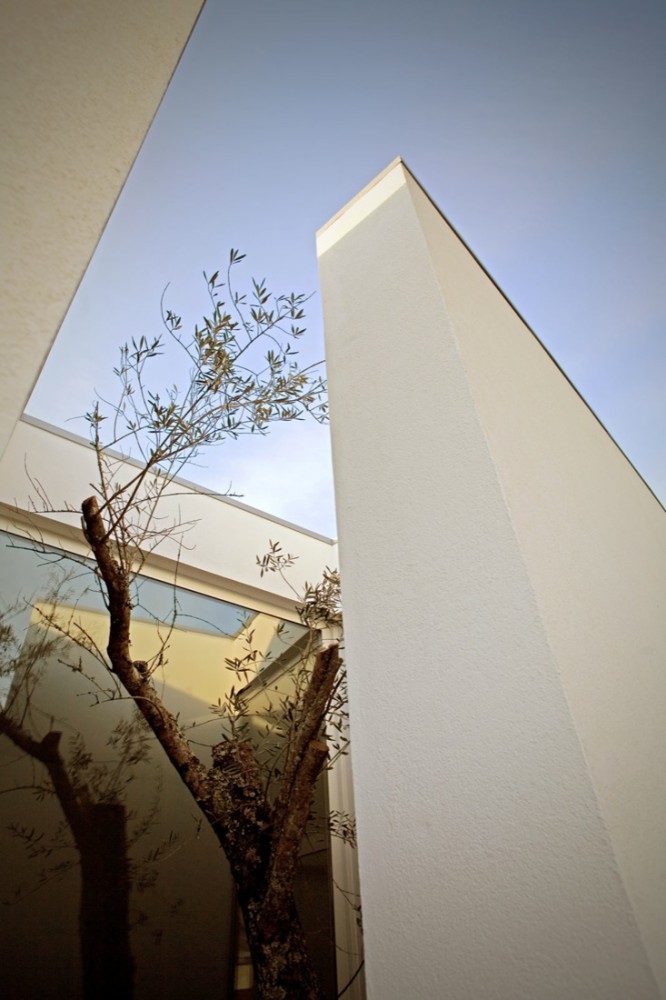 SGLight House / GRAU.ZERO