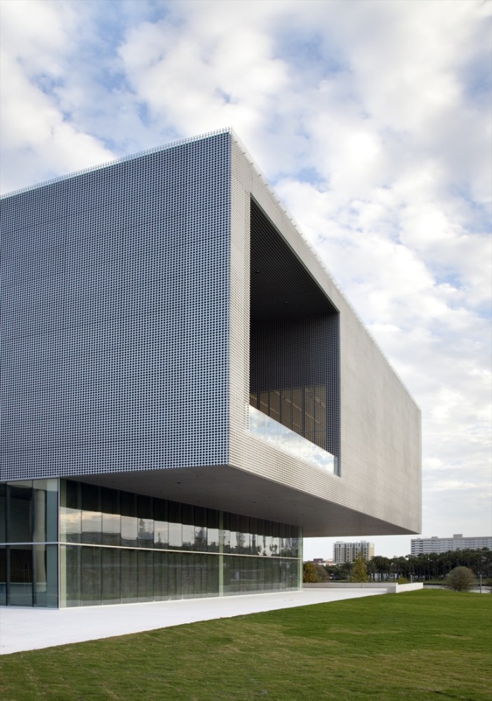 Tampa Museum of Art - Stanley Saitowitz | Natoma Architects © Richard Barnes