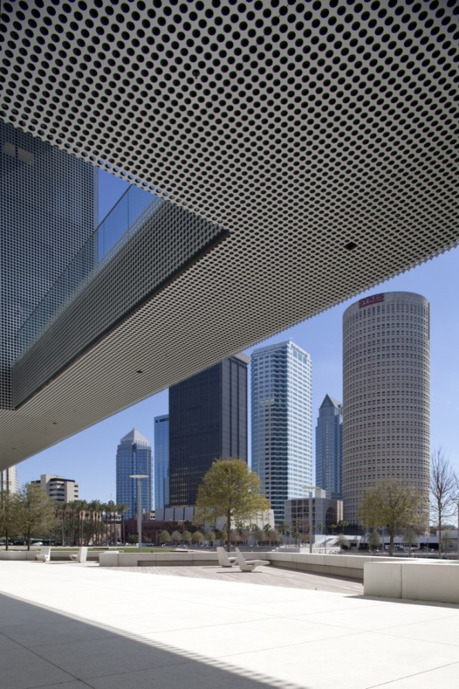 Tampa Museum of Art - Stanley Saitowitz | Natoma Architects © Richard Barnes