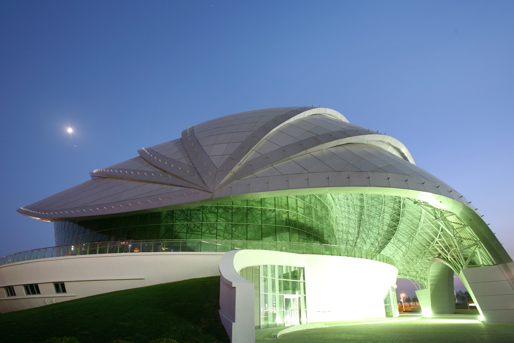 QuadroClad™ Metal Façade Panels / Hunter Douglas Contract