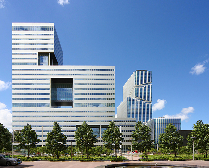 QuadroClad™ Metal Façade Panels / Hunter Douglas Contract
