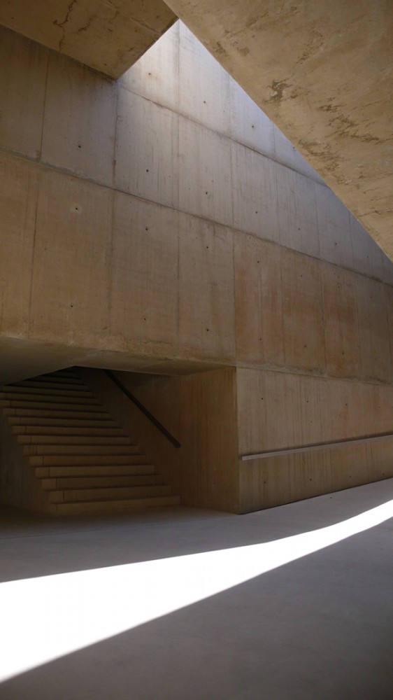 Museum of Art and Archaeology of the Côa Valley / Camilo Rebelo