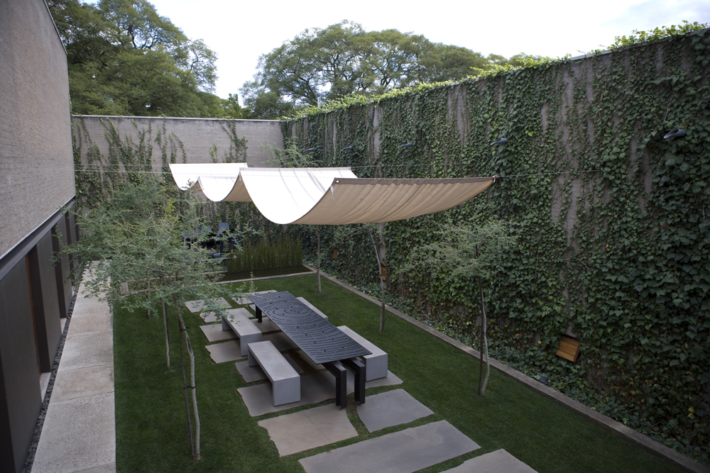 Courtyards on Oxford / studioMAS