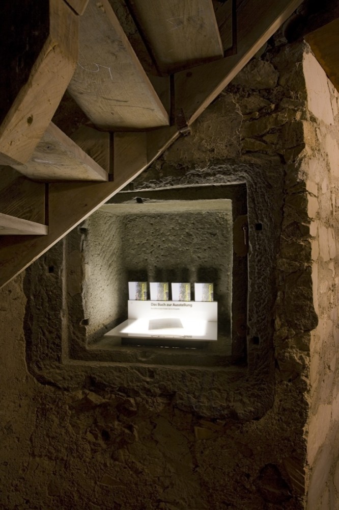 Castle-Tower Regensberg - L3P Architects © Vito Stallone