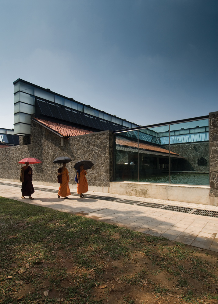 BHC Colombo / Richard Murphy Architects