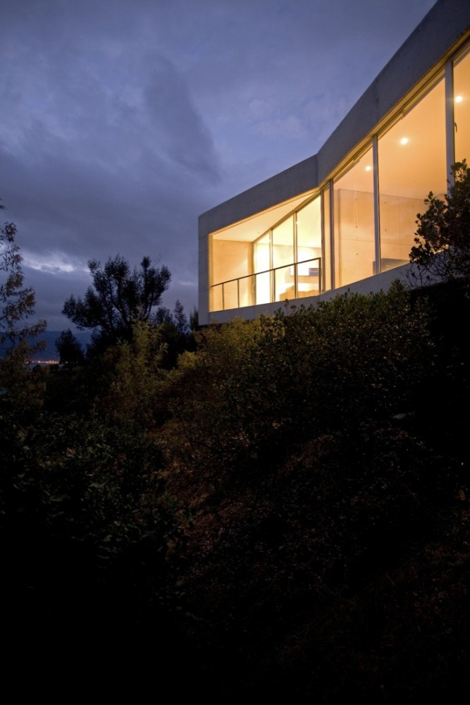 V House - Plan B Arquitectos - Giancarlo Mazzanti © Rodrigo Davila