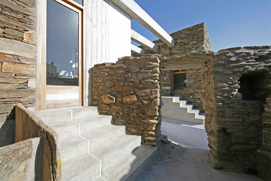 House in Tinos / mX Architecture