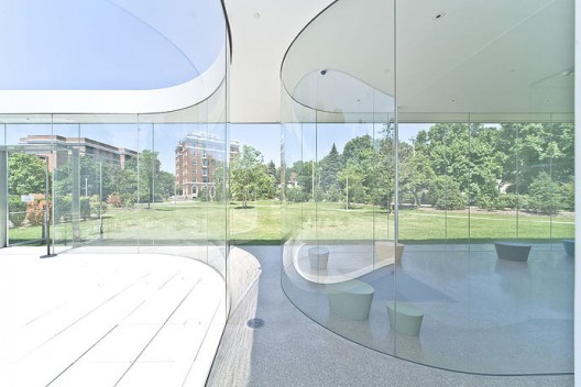 Glass Pavilion at the Toledo Museum of Art / SANAA Pritzker Prize 2010
