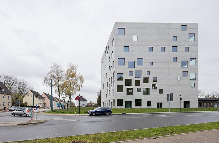 Zollverein School of Management and Design / SANAA