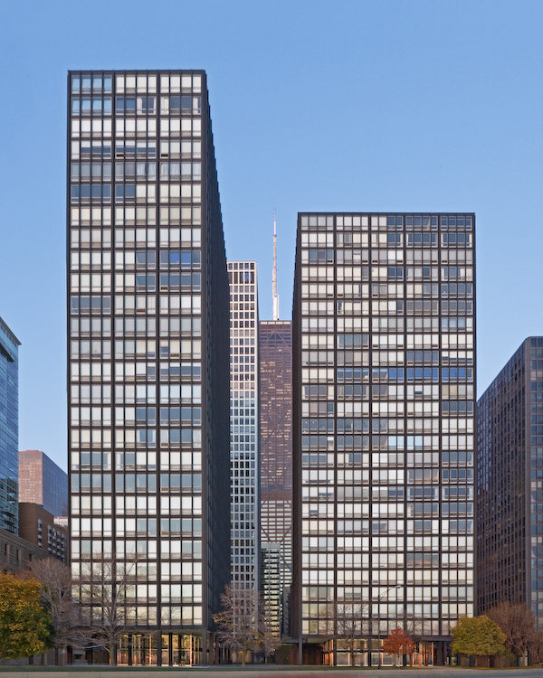Mies van der Rohe’s Lake Shore Drive Restoration / Krueck & Sexton Architects