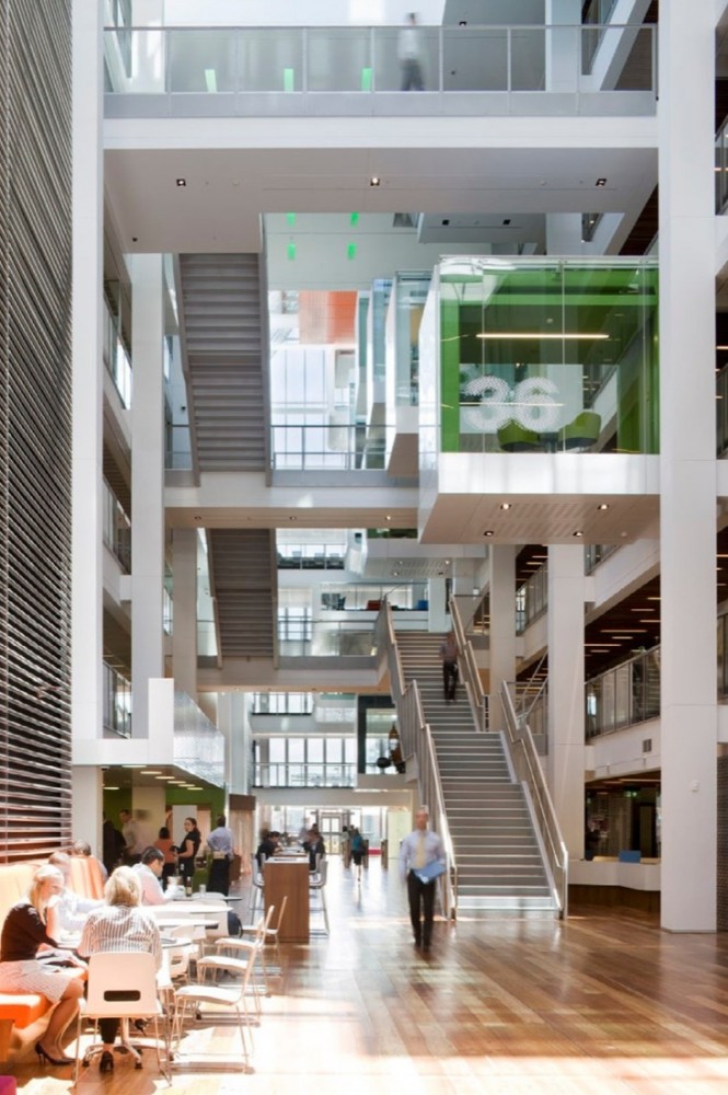 Macquarie Bank / Clive Wilkinson Architects
