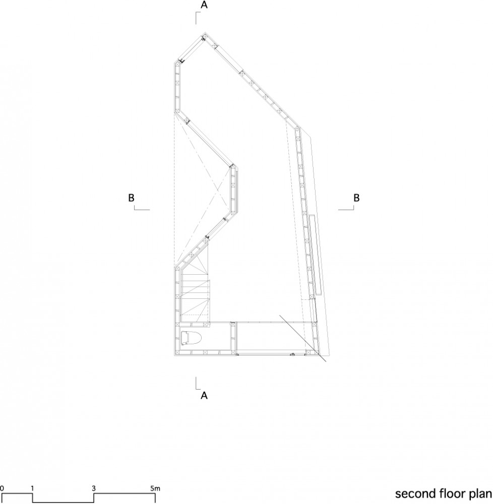 House in Matsubara - Ken'ichi Otani Architects second floor plan