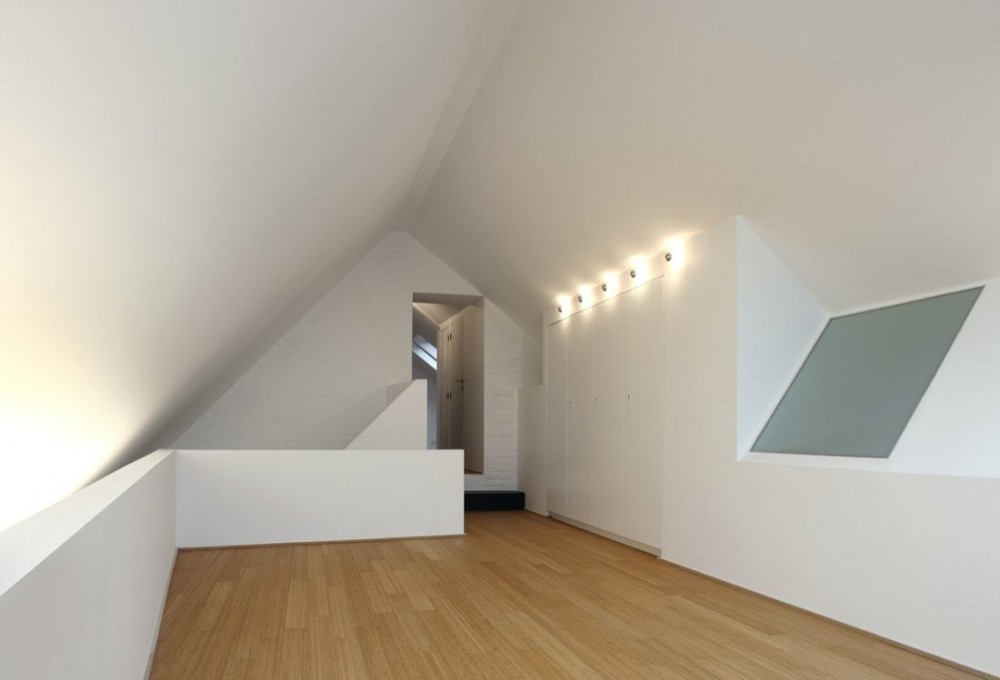 Satiya House / adn Architectures