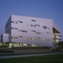 Chaparral Science Hall - Yazdani Studio © Timothy Hursley