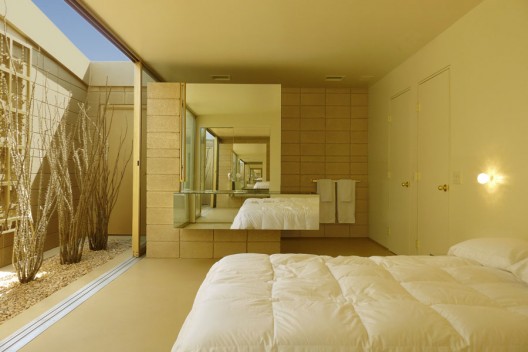 13 bedroom-day