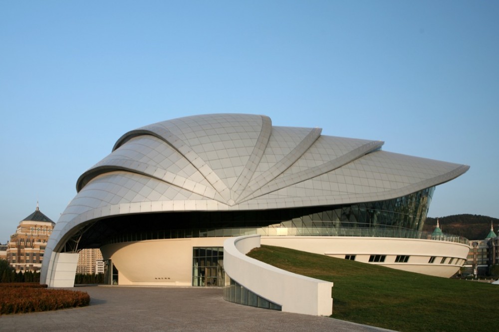 Dalian Shell Museum / The Design Institute of Civil Engineering & Architecture of DUT