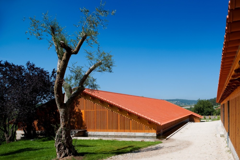 Casa da Torre Winery / Castanheira & Bastai Arquitectos Associados
