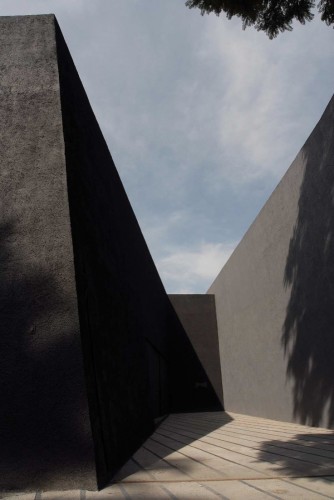 01_Entrance