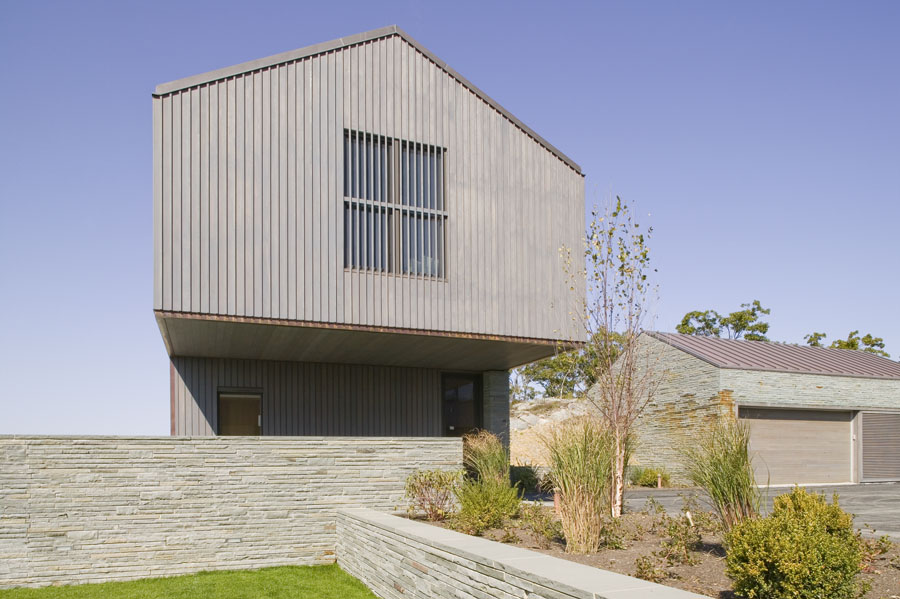 Blue Rock House / Anmahian Winton Architects