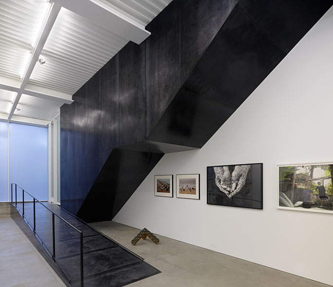 Gallery House - Ogrydziak Prillinger Architects © Tim Griffith