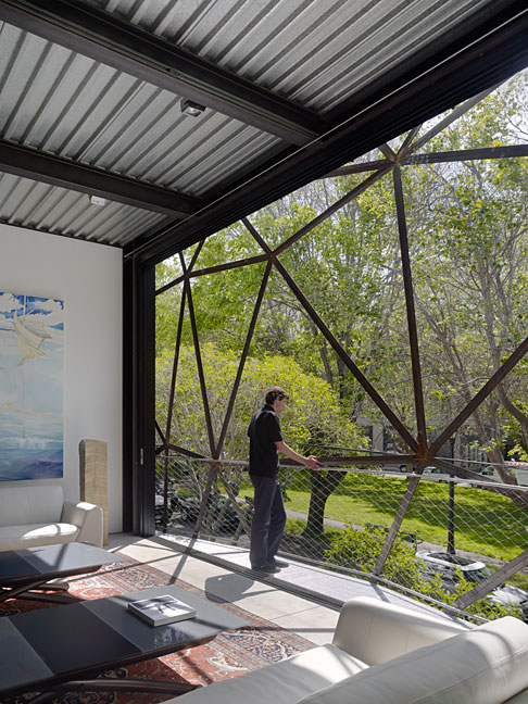 Gallery House - Ogrydziak Prillinger Architects © Tim Griffith