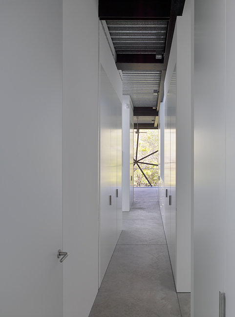 Gallery House - Ogrydziak Prillinger Architects © Tim Griffith