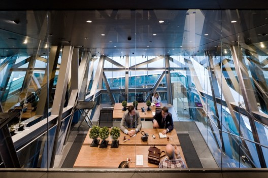 Vakko Headquarters and Power Media Center / REX