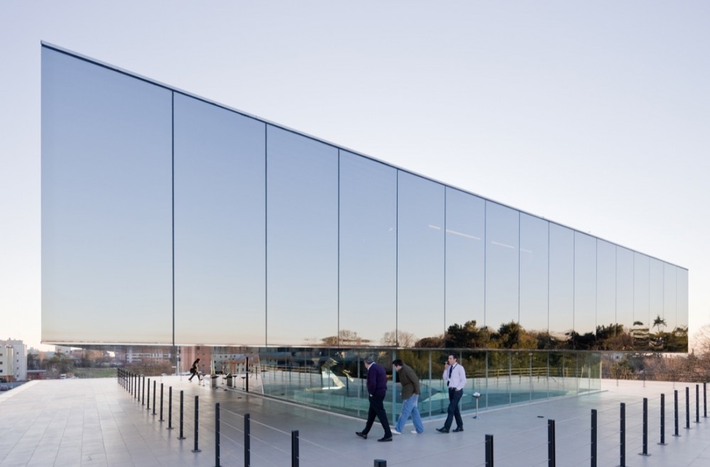 Vakko Headquarters and Power Media Center / REX © Iwan Baan