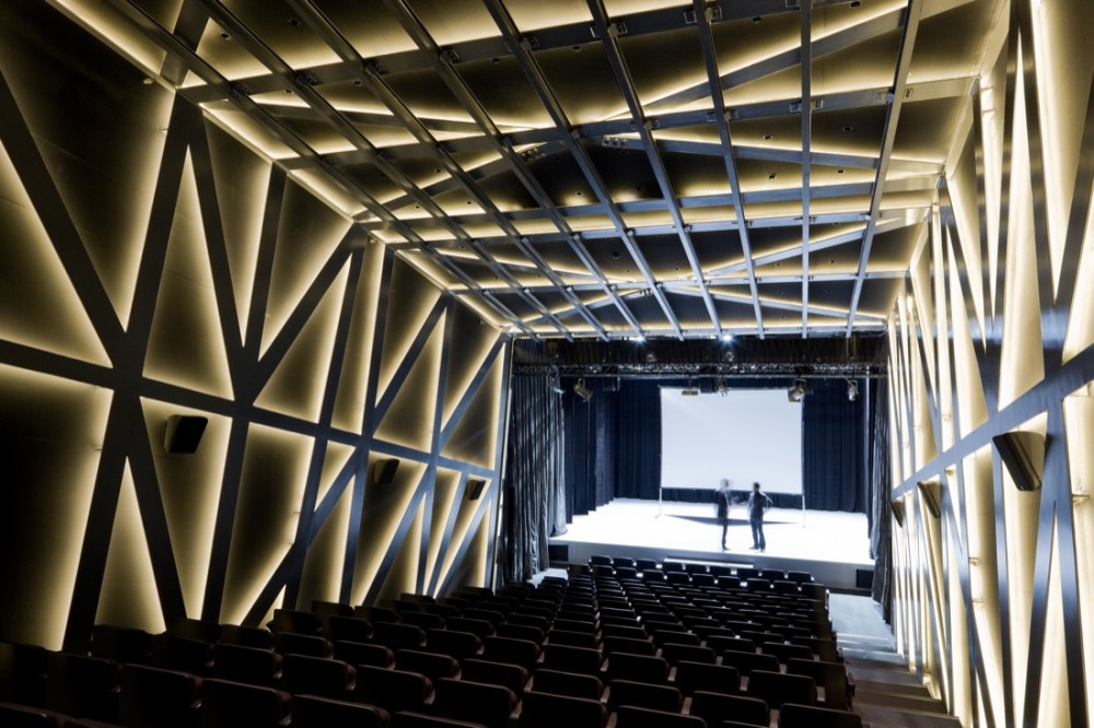 Vakko Headquarters and Power Media Center / REX © Iwan Baan
