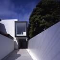 House with Court - K+S Architects House with Court - K+S Architects © Hiroshi Ueda