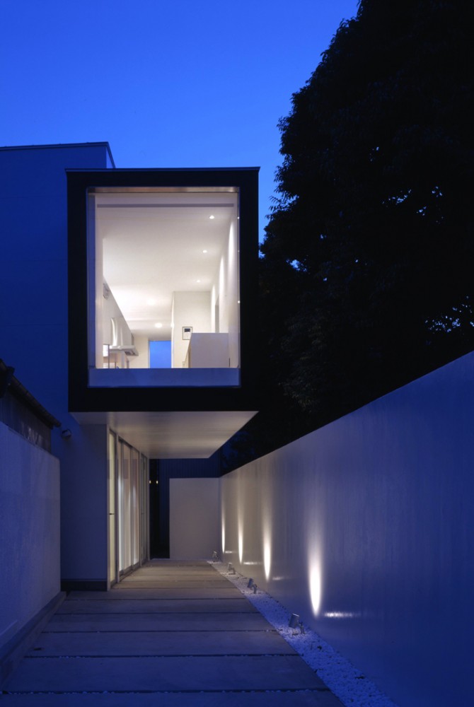 House with Court / K+S Architects