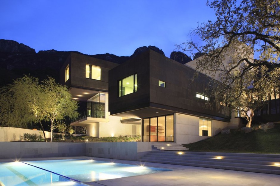 BC House / GLR Arquitectos