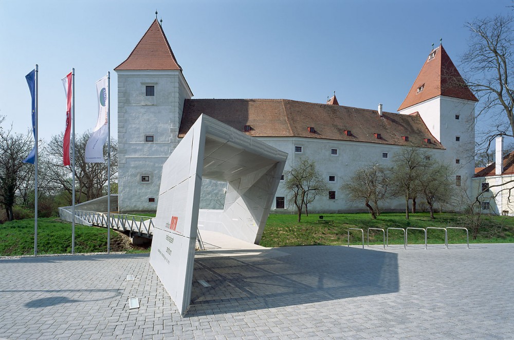 National Park Danube Visitors Center - Schloss Orth - synn architekten © Rupert Steiner