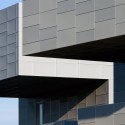 Shaken Office - Zerodegree Architecture Shaken Office - Zerodegree Architecture © Jim Ernst