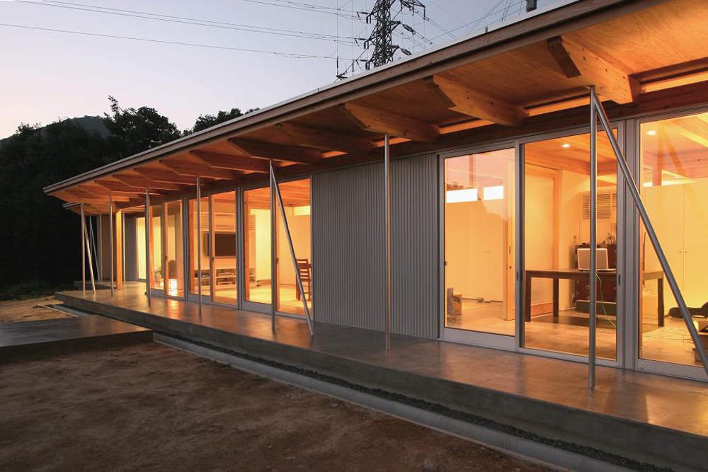 B House / Anderson Anderson Architecture + Nishiyama Architects