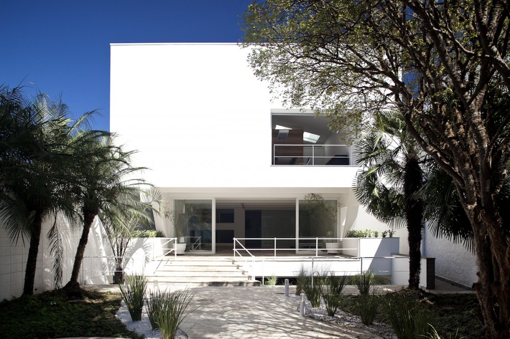 Office Refurbishment / Alan Chu & Cristiano Kato