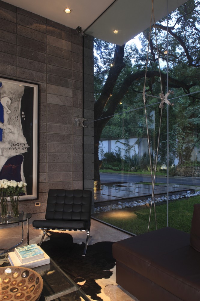 Torres House / GLR Arquitectos