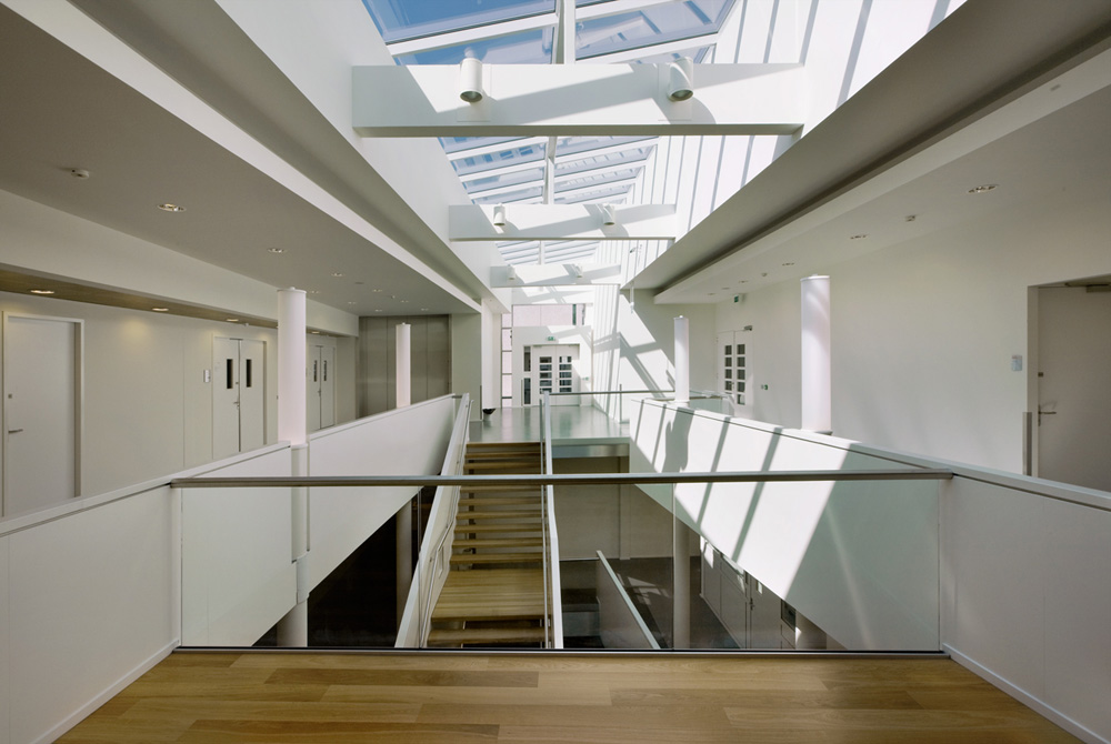 Van Leeuwenhoek Laboratory / DHV Architects