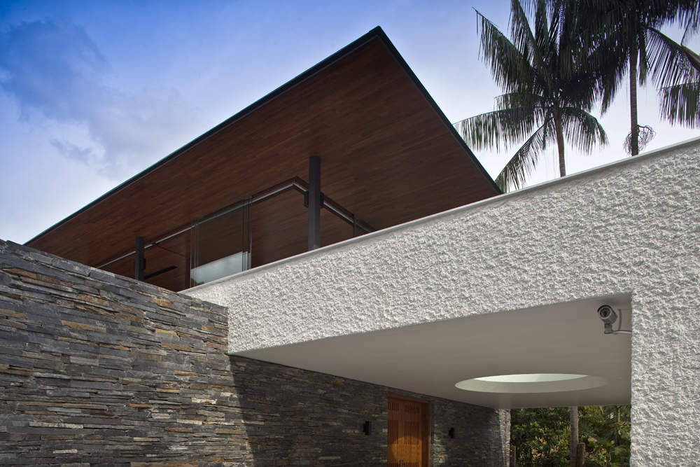 Water-Cooled House / Wallflower Architecture + Design