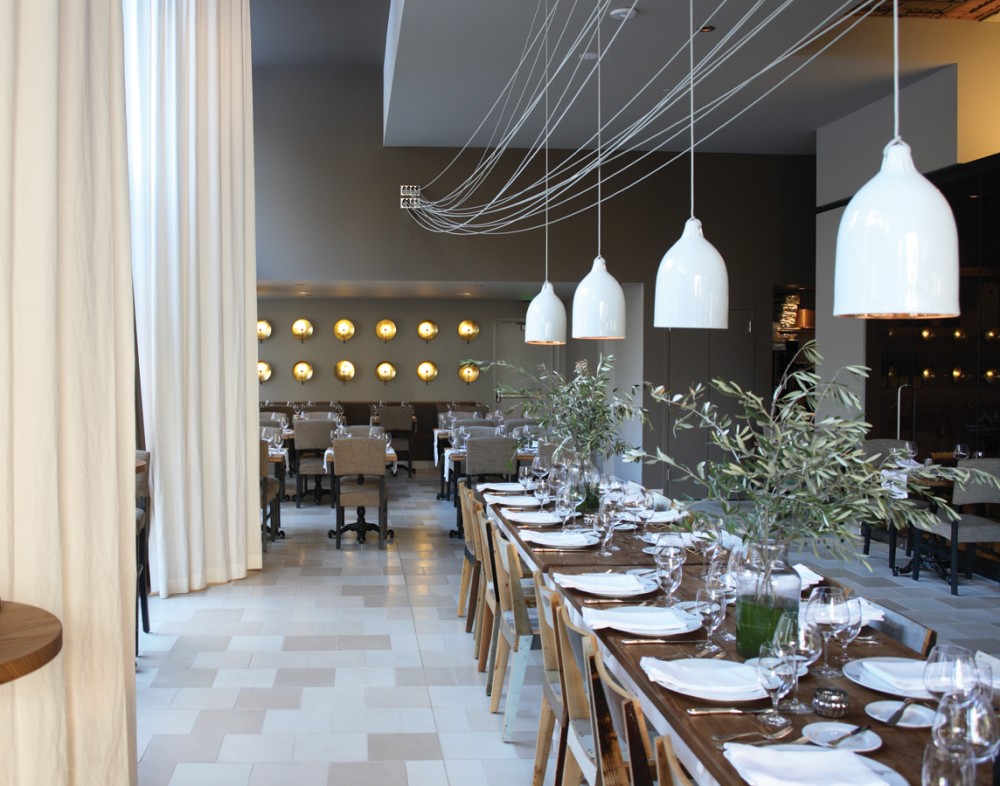 Ella Dining Room and Bar / UXUS
