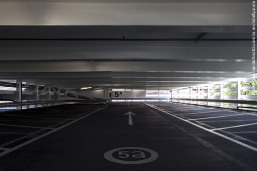 View of the parking area View of the parking area © Leonardo Finotti