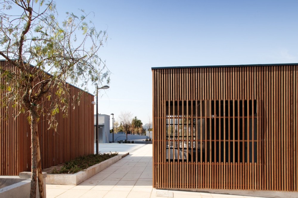 Carros Parking Lot & Urban Planning / N+B Architectes
