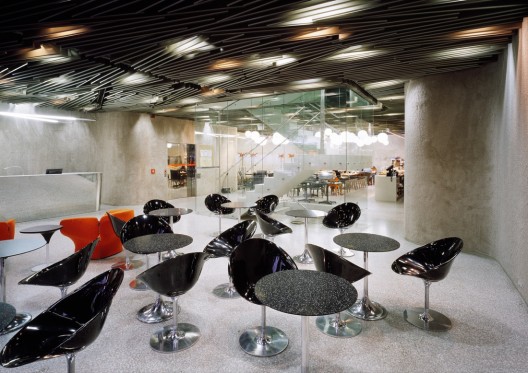 CHAA_MTP_3405_pics_METROPOL HOTEL_INTERIOR_CAFE AND RECEPTION DESK