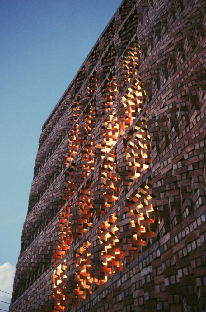 South Asian Human Rights Documentation Centre / Anagram Architects