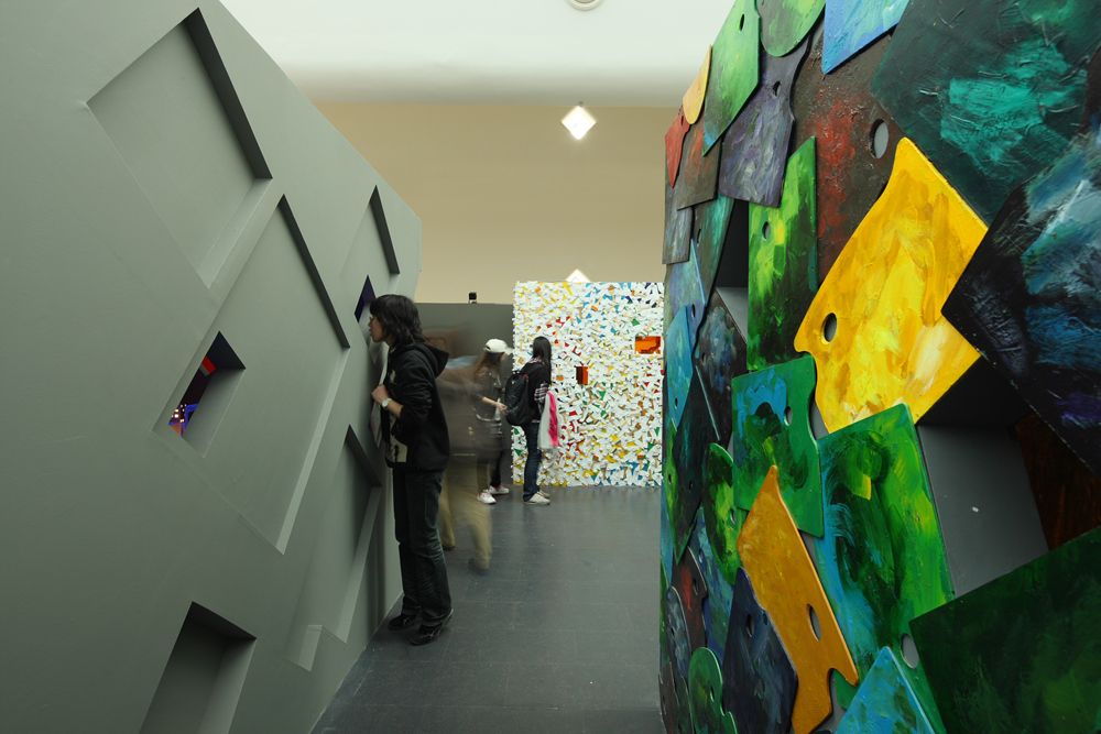 Shenzhen case pavilion at UBPA, Expo Shanghai 2010 / Urbanus