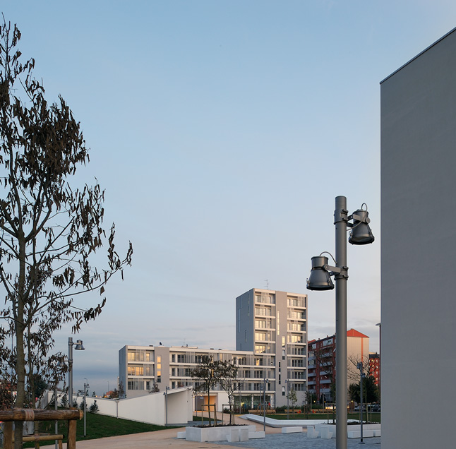 Living in a Park / MAB Arquitectura + BMS Progetti Srl